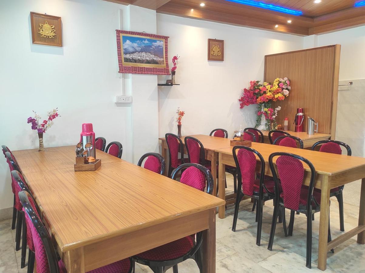 Hotel Tawang Regency 외부 사진