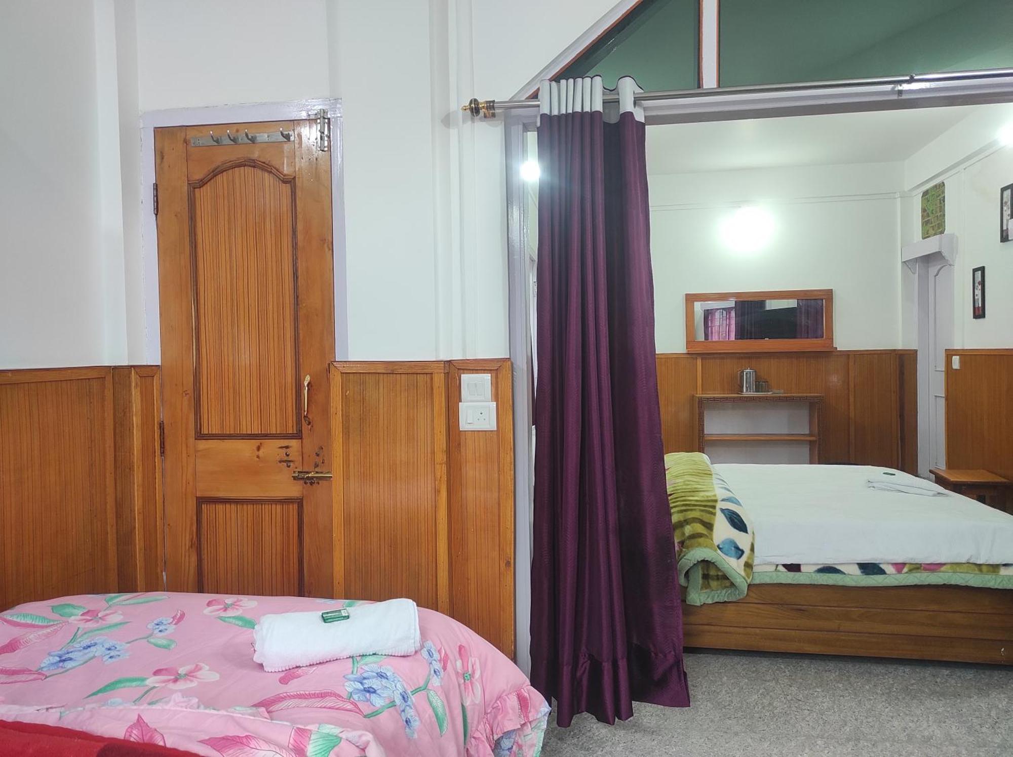 Hotel Tawang Regency 외부 사진